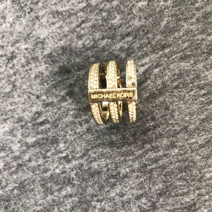 Michael Kors ring with stones missing